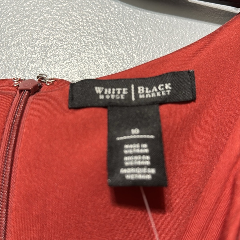 White House, black market sleeveless dress blouse - Picture 2 of 4